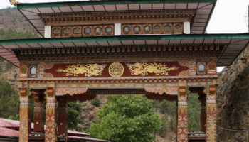 Gangtey Valley Tour 8 Days 